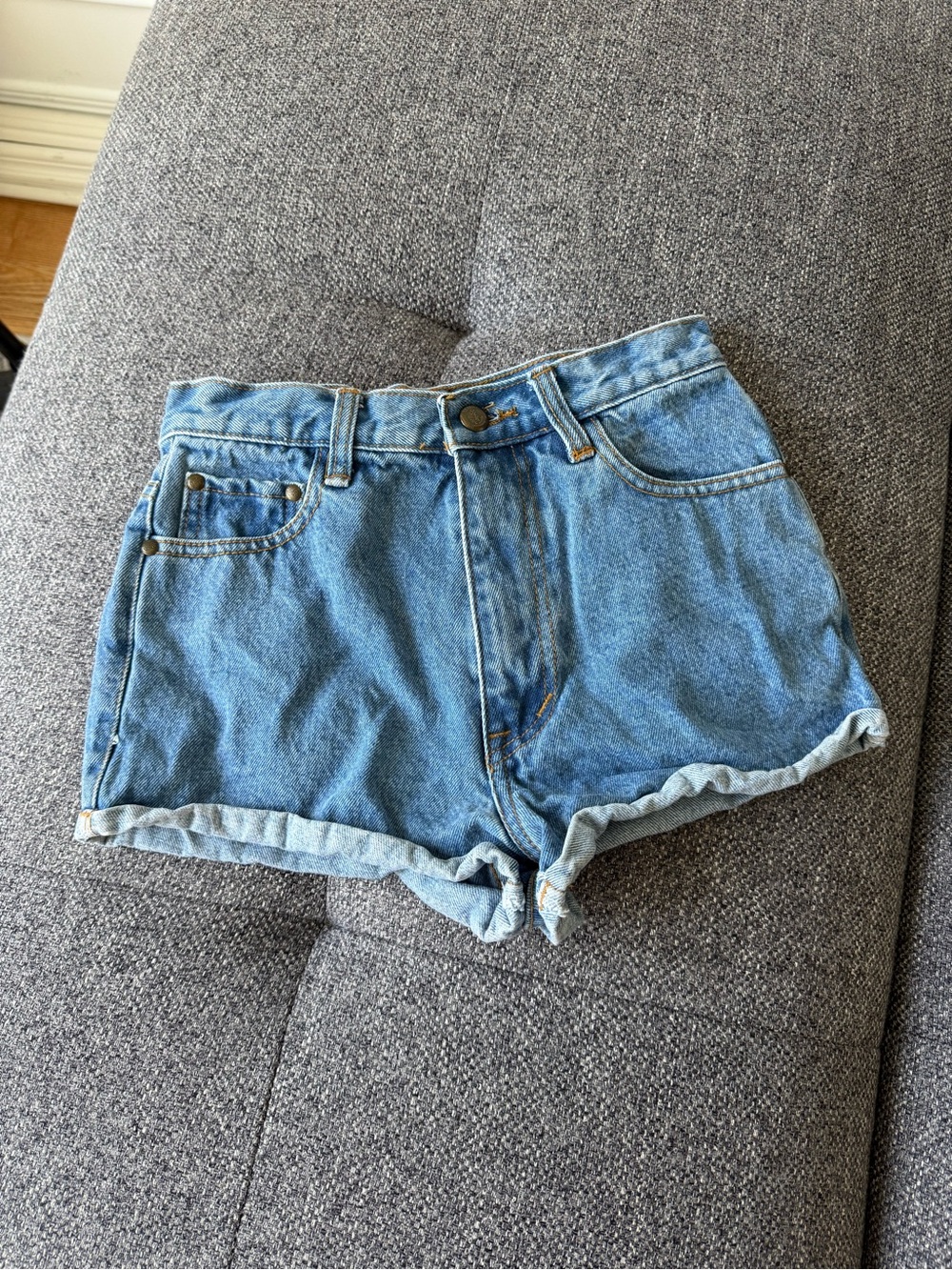 Vintage vibes ~ Blue High-Waist Rolled Hem Denim Shorts